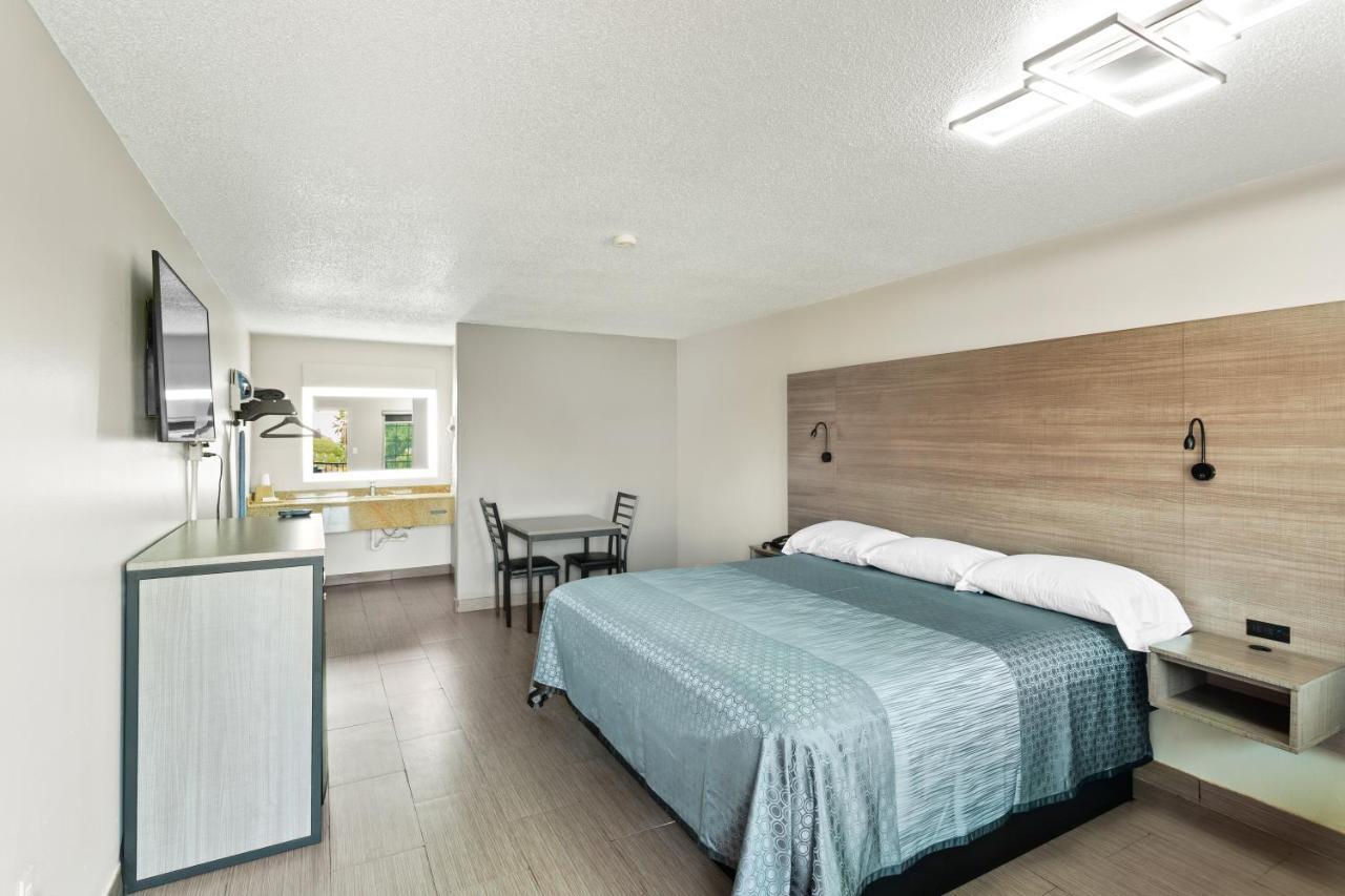 Siesta Inn Μακάλεν Εξωτερικό φωτογραφία